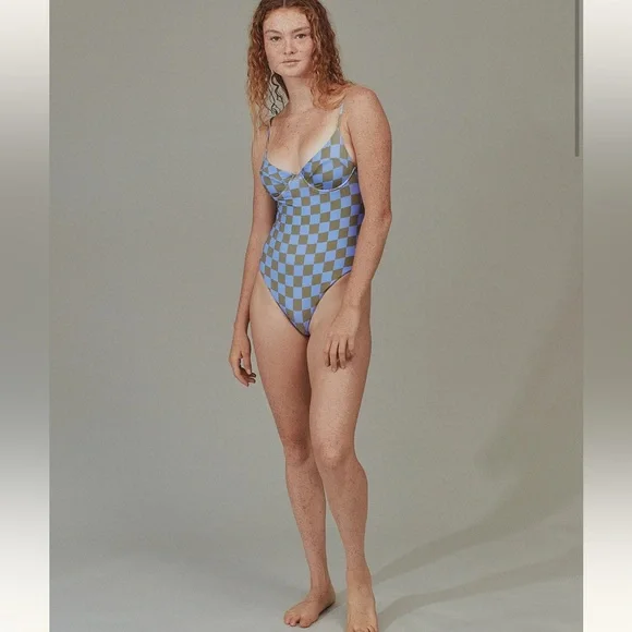 Acacia Swimwear Suki Full Piece Ahunui Pink and Red Floral Swimsuit Medium NWT - Picture 5 of 8